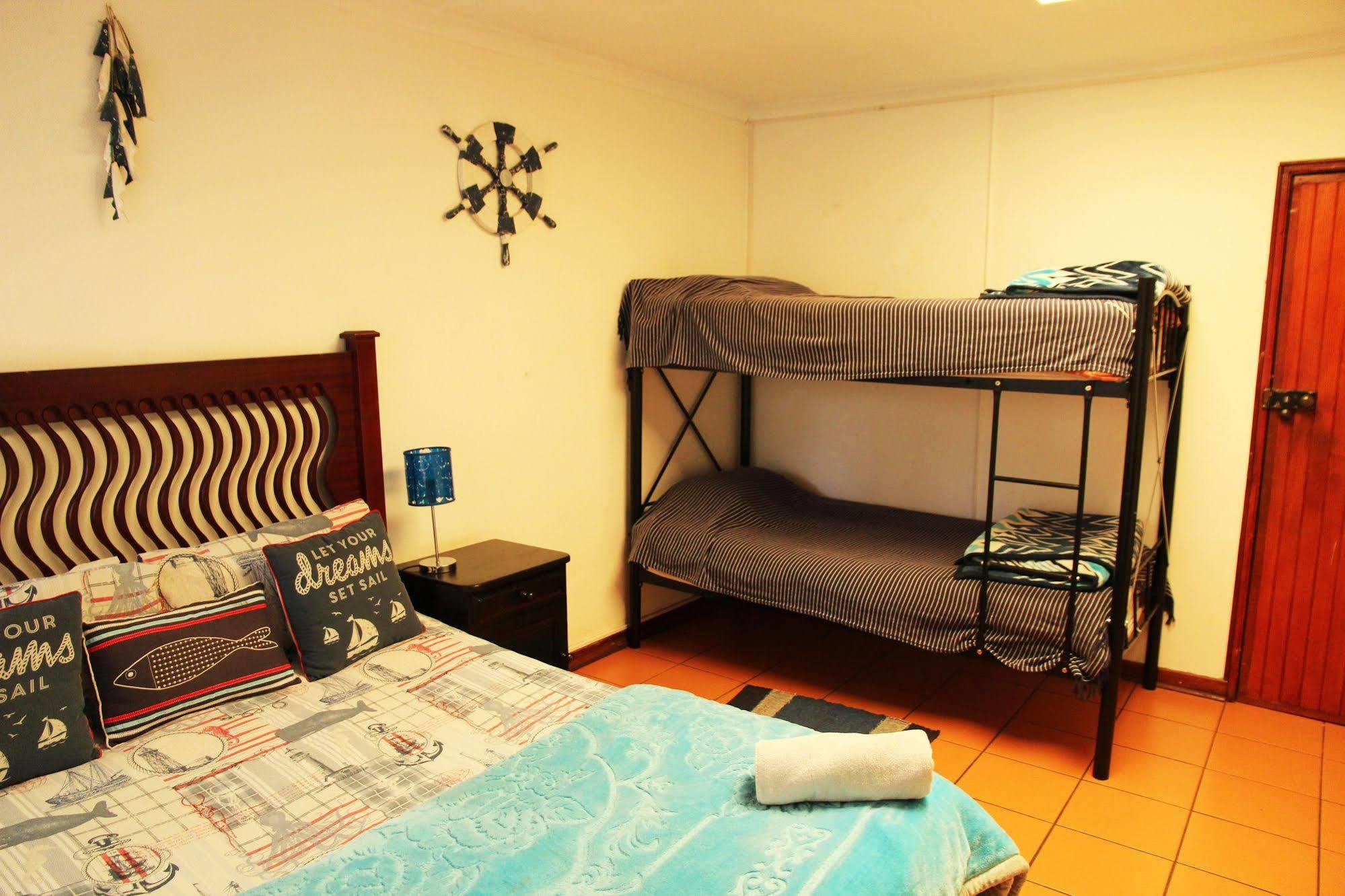 Homebase Melville Backpackers Johannesburg Exterior photo